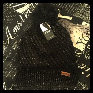 Adidas Pom Pom Beanie